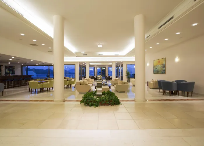 波尔托加里尼海滨度假酒店&spa 5*