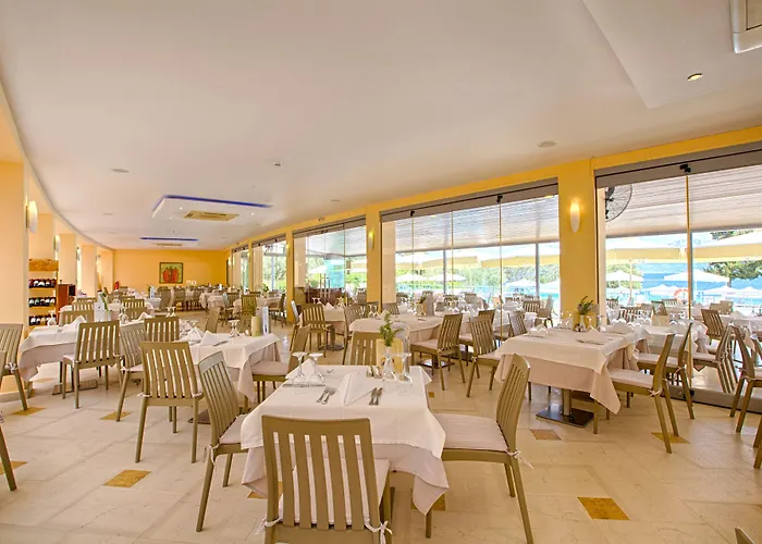 度假村 波尔托加里尼海滨度假酒店&spa