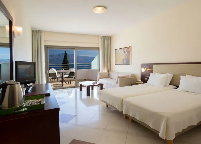 Porto Galini Seaside & 5* Nikiana