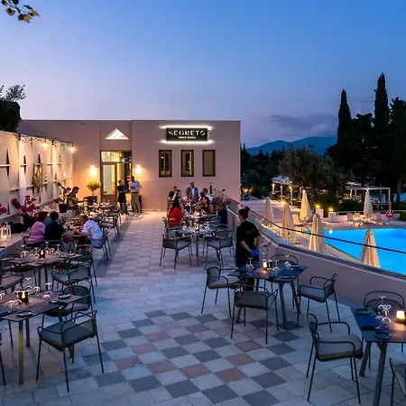 Porto Galini Seaside & Semesteranläggning (resort) Nikiana